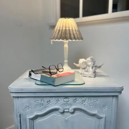 Komm A La Maison Apartment