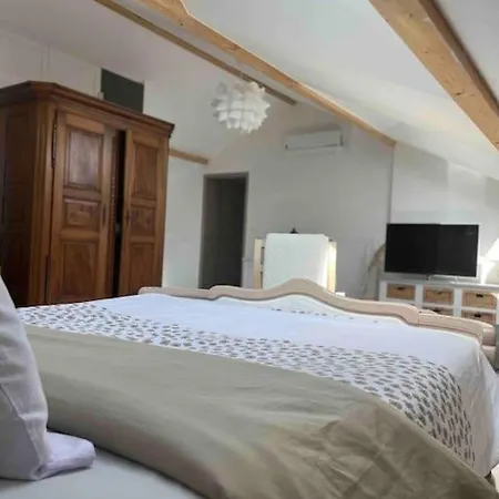 Apartment Komm A La Maison *
