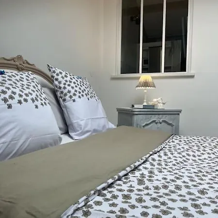 Komm A La Maison